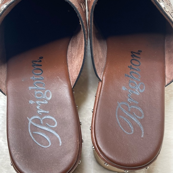 Brighton Crosby Mules Clogs Women's Size 8M Woven Studs Leather Brown - Picture 6 of 12